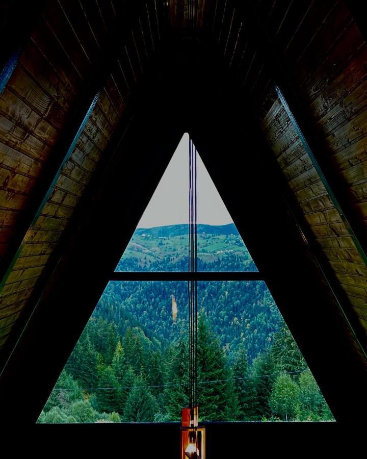 Nordik Cabin - Aframe With 2 Bedrooms Mărişel Εξωτερικό φωτογραφία